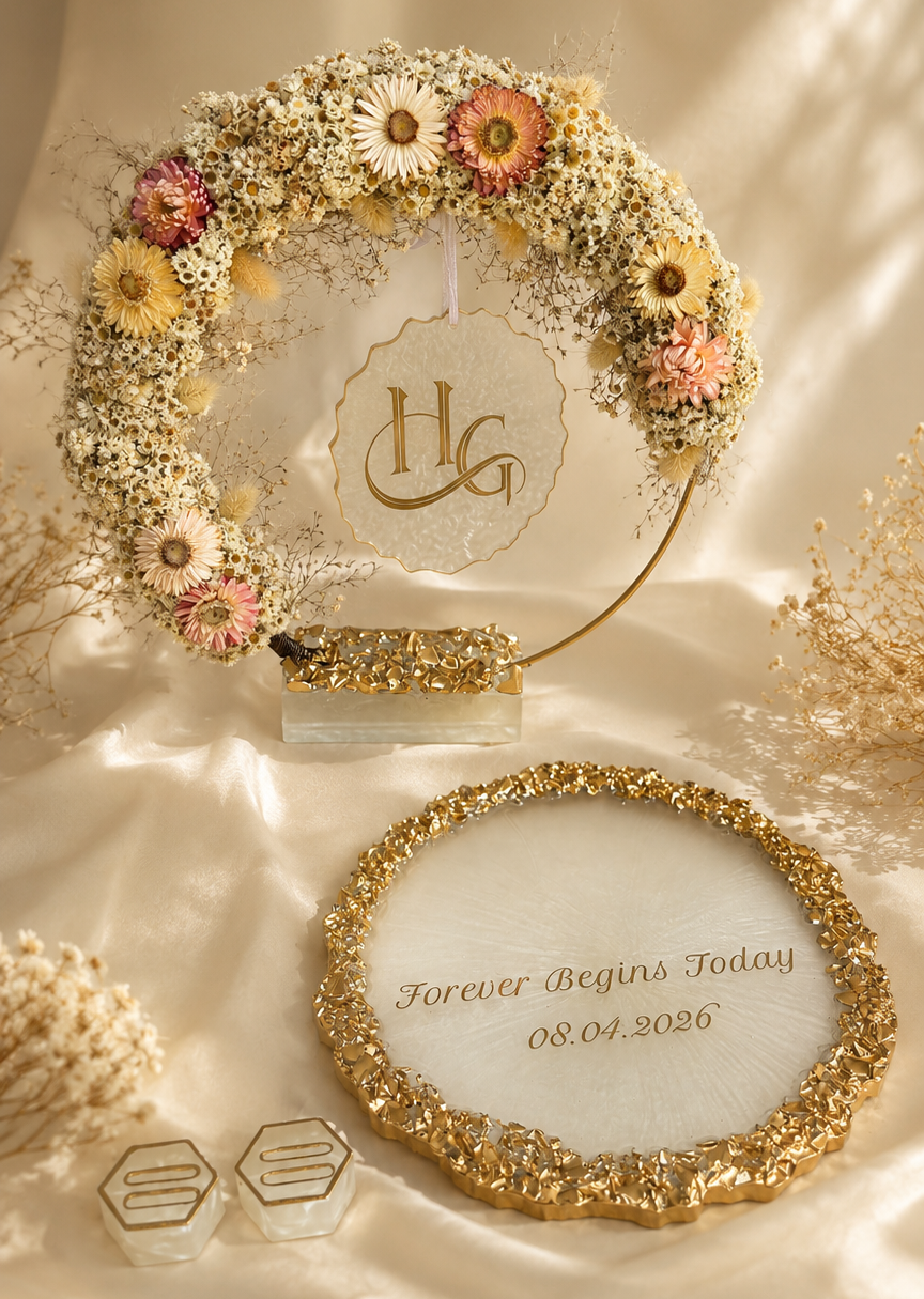 Resin Engagement Platter with Floral Wreath 10"