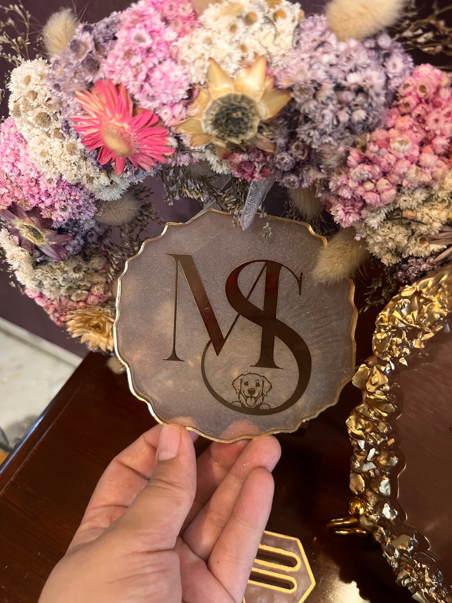 Resin Engagement Platter with Floral Wreath 8"